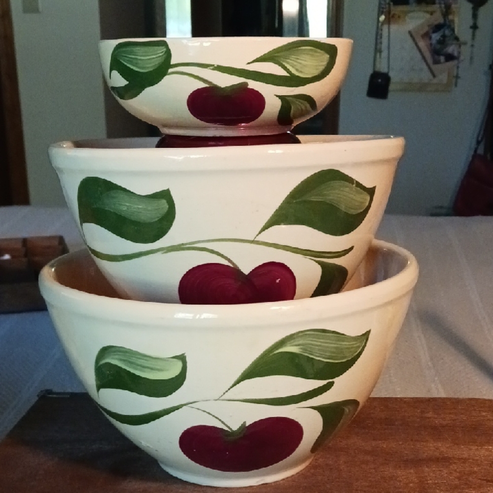 Watt Pottery Mixing Bowls with The Apple and Leaf Design